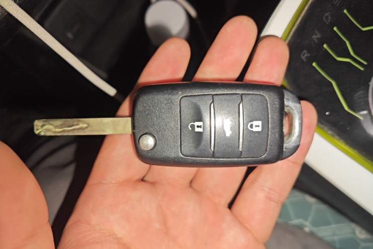 Used CHANGAN Benni E-Star 2022 Qingxin Edition Colorful Model Lithium Iron Phosphate Vehicle Key