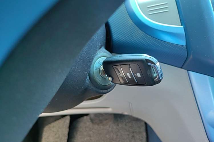 Used CHANGAN Benni E-Star 2022 National Edition Colorful Limited Edition (Fast-Charging Version) Lithium Iron Phosphate Vehicle Key