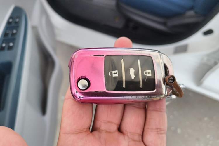 Used CHANGAN Benni E-Star 2022 Qingxin Edition Colorful Model Lithium-NMC Vehicle Key