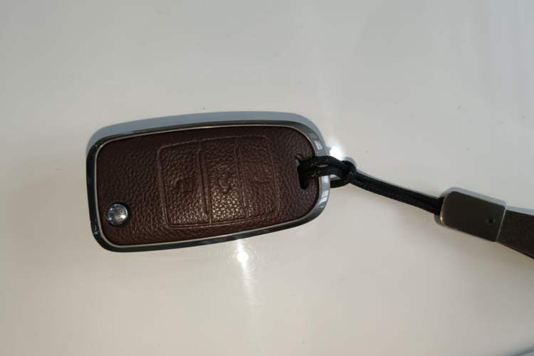 Used CHANGAN Benni E-Star 2022 Qingxin Edition Colorful Model Lithium Iron Phosphate Vehicle Key