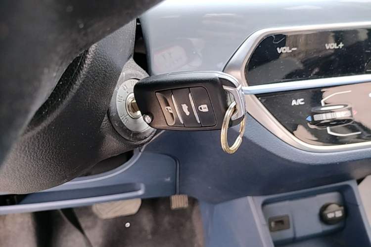 Used CHANGAN Benni E-Star 2022 Qingxin Edition Colorful Model Lithium Iron Phosphate Vehicle Key