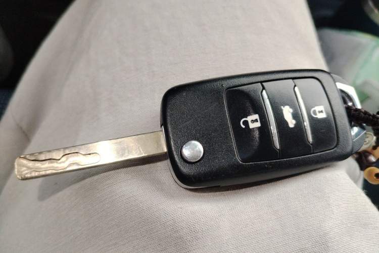 Used CHANGAN Benni E-Star 2022 Qingxin Edition Colorful Model Lithium Iron Phosphate Vehicle Key