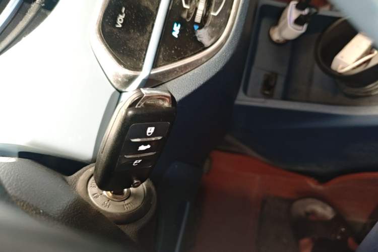 Used CHANGAN Benni E-Star 2022 Qingxin Edition Colorful Model Lithium Iron Phosphate Vehicle Key