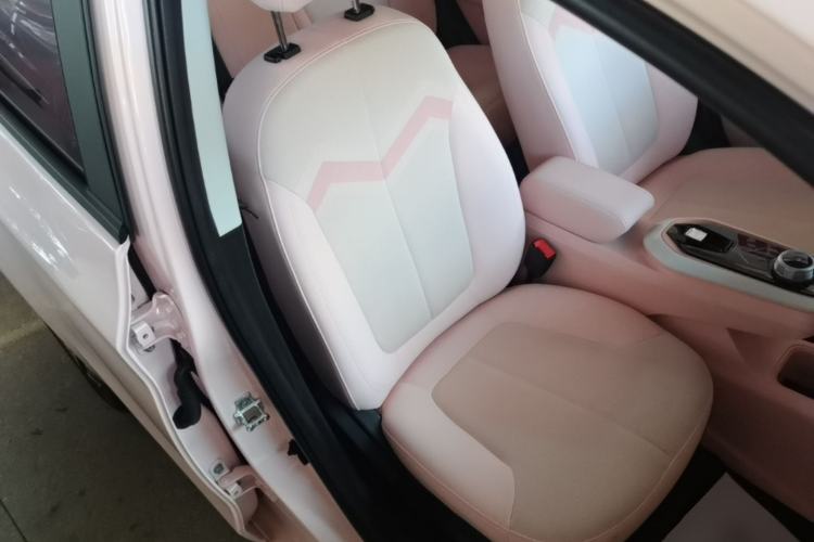Used CHANGAN Benni E-Star 2023 Charming Edition Colorful Model Lithium-Ion Battery Right Front Seat