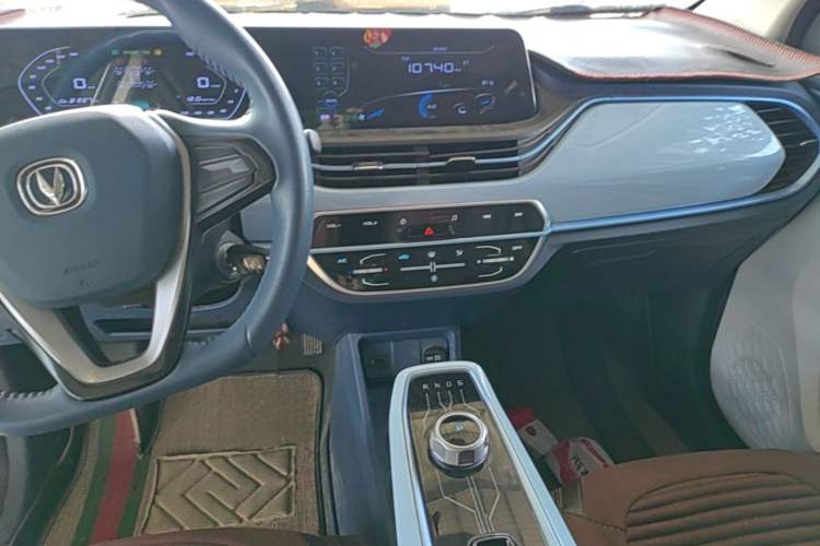 Used CHANGAN Benni E-Star 2023 Dynamic Edition Colorful Model Audio And AC Panel