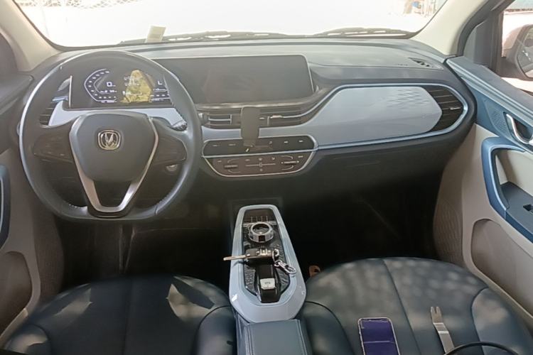 Used CHANGAN Benni E-Star 2023 Qingxin Edition Colorful Model Lithium Iron Phosphate Center Console