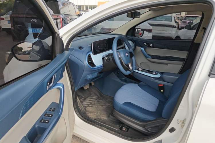 Used CHANGAN Benni E-Star 2023 Colorful Version Lithium Iron Phosphate Driver Seat