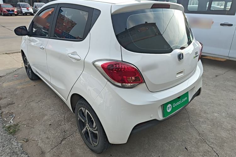 Used CHANGAN Benni E-Star 2023 Qingxin Edition Colorful Model Lithium-NMC Exterior 2