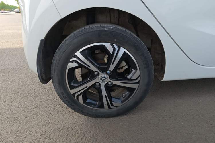 Used CHANGAN Benni E-Star 2023 Colorful Version Lithium Iron Phosphate Exterior 5