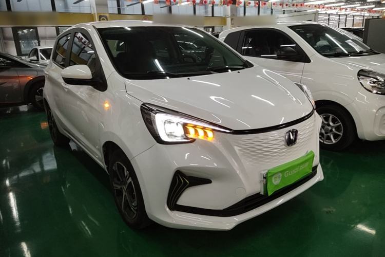 Used CHANGAN Benni E-Star 2023 Charming Edition Colorful Model Lithium-Ion Battery Front Right 45 Deg