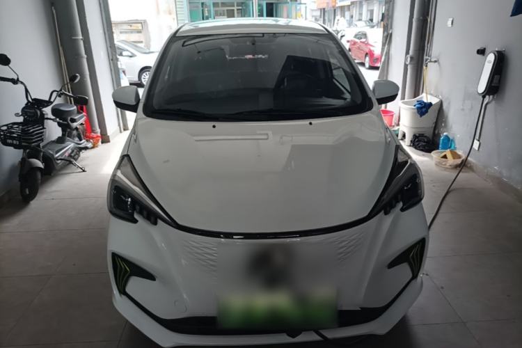 Used CHANGAN Benni E-Star 2023 Charming Edition Colorful Model Lithium-Ion Battery Front