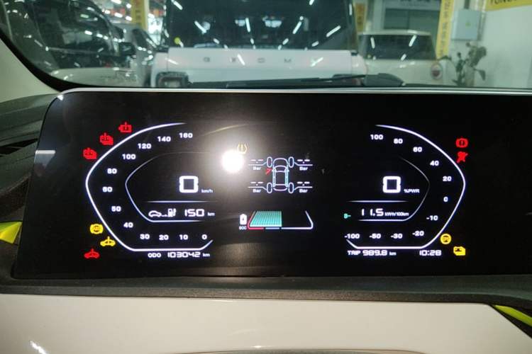 Used CHANGAN Benni E-Star 2023 Charming Edition Colorful Model Lithium-Ion Battery Instrument Cluster