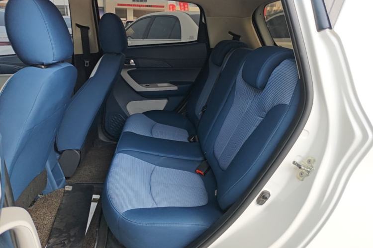 Used CHANGAN Benni E-Star 2023 Colorful Version Lithium Iron Phosphate Left Rear Seat