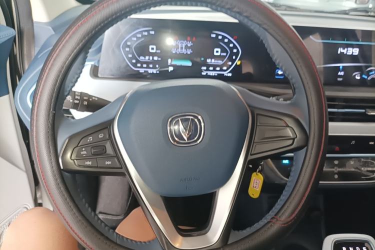 Used CHANGAN Benni E-Star 2023 Charming Edition Colorful Model Lithium-Ion Battery Steering Wheel