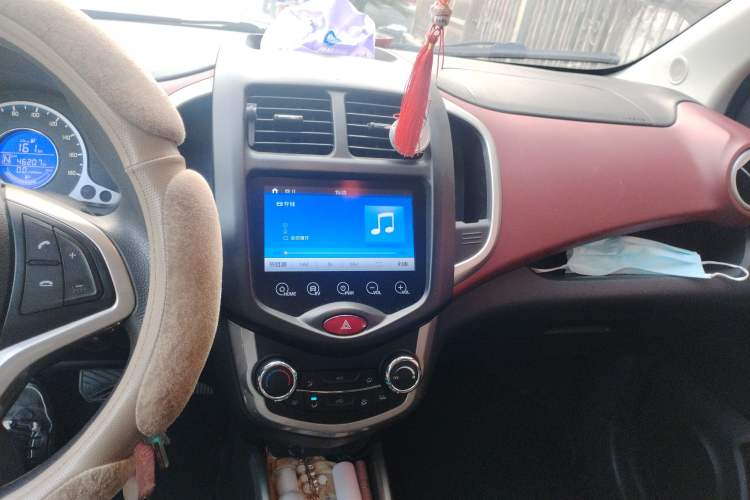 Used CHANGAN Benni EV 2017 Pure Electric 210 km Fashion Edition Audio And AC Panel