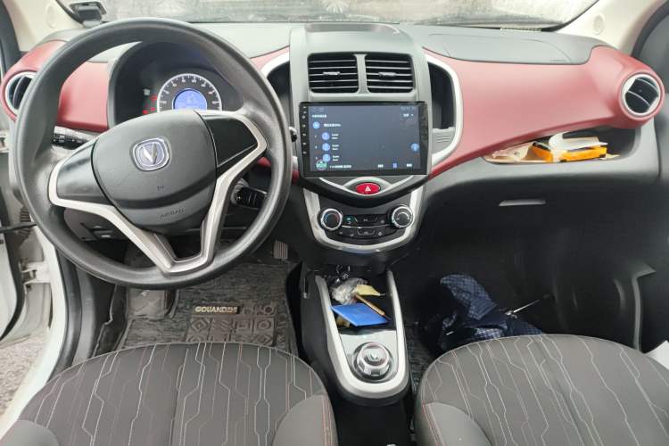 Used CHANGAN Benni EV 2017 Pure Electric 180 km Standard Model Center Console