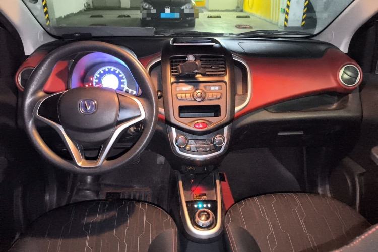 Used CHANGAN Benni EV 2017 Pure Electric 180 km Standard Model Center Console