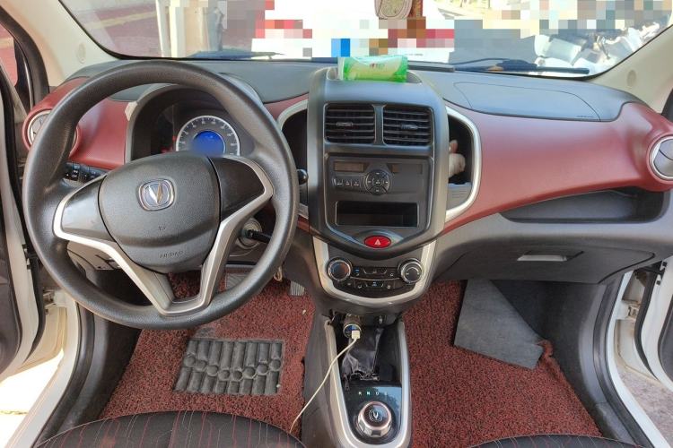 Used CHANGAN Benni EV 2017 Pure Electric 180 km Standard Model Center Console
