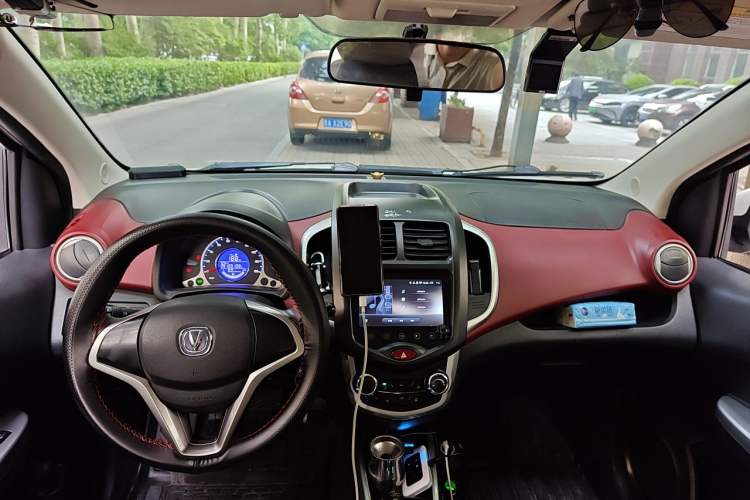 Used CHANGAN Benni EV 2017 Pure Electric 180 km Standard Model Center Console