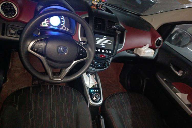Used CHANGAN Benni EV 2017 Pure Electric 210 km Fashion Edition Center Console
