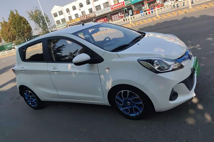 Used CHANGAN Benni EV 2017 Pure Electric 180 km Standard Model Exterior 2