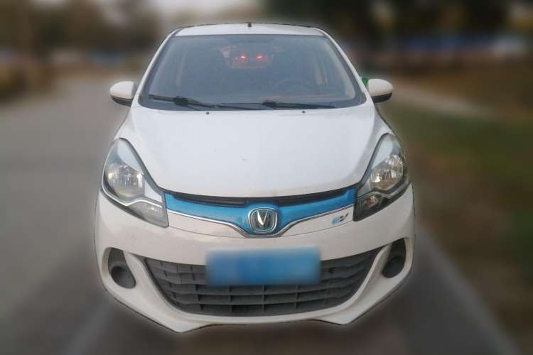 Used CHANGAN Benni EV 2017 Pure Electric 180 km Standard Model Front