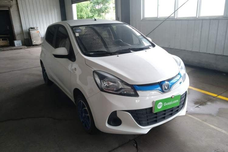 Used CHANGAN Benni EV 2017 Pure Electric 180 km Standard Model Front Right 45 Deg