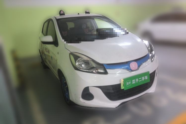 Used CHANGAN Benni EV 2017 Pure Electric 210 km Fashion Edition Front Right 45 Deg