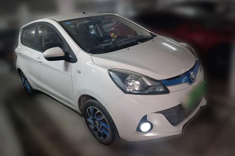 Used CHANGAN Benni EV 2017 Pure Electric 210 km Fashion Edition Front Right 45 Deg