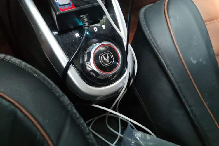 Used CHANGAN Benni EV 2017 All-Electric 210 km Luxury Model Gear Lever