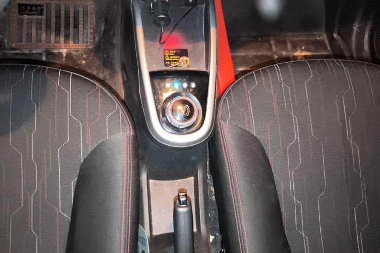 Used CHANGAN Benni EV 2017 Pure Electric 180 km Standard Model Gear Lever
