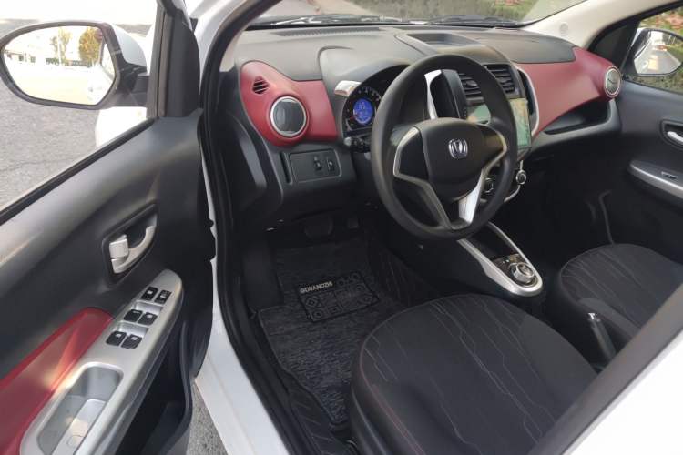 Used CHANGAN Benni EV 2017 Pure Electric 180 km Standard Model Interior 2