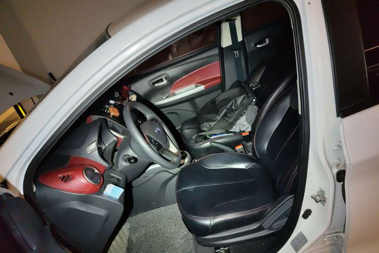 Used CHANGAN Benni EV 2017 Pure Electric 180 km Fashion Model Left Front Seat