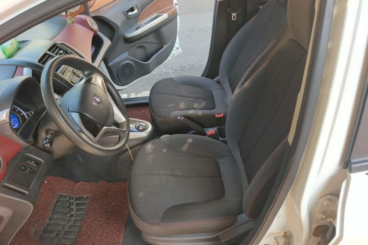 Used CHANGAN Benni EV 2017 Pure Electric 180 km Standard Model Left Front Seat