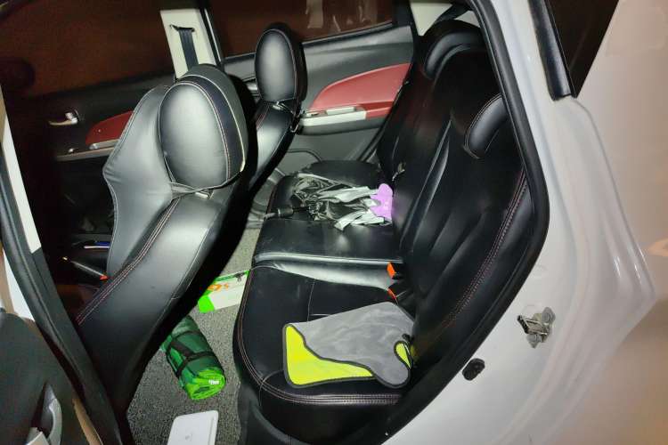 Used CHANGAN Benni EV 2017 Pure Electric 180 km Fashion Model Left Rear Seat