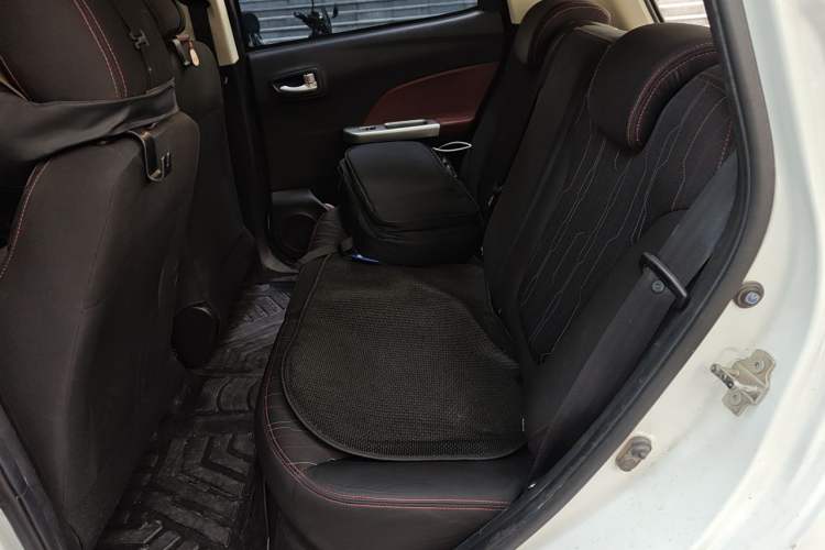 Used CHANGAN Benni EV 2017 Pure Electric 180 km Standard Model Left Rear Seat