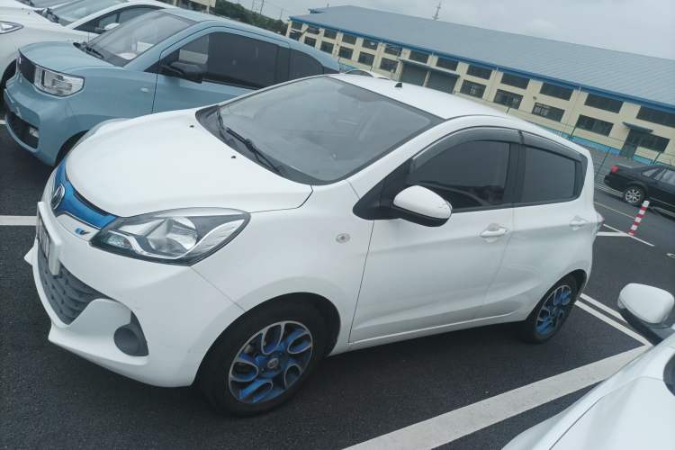 Used CHANGAN Benni EV 2017 Pure Electric 180 km Fashion Model Left Side