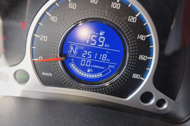 Used CHANGAN Benni EV 2017 Pure Electric 180 km Standard Model Odometer Close Up