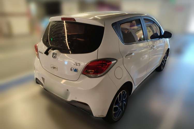 Used CHANGAN Benni EV 2017 Pure Electric 180 km Fashion Model Rear Right 45 Deg