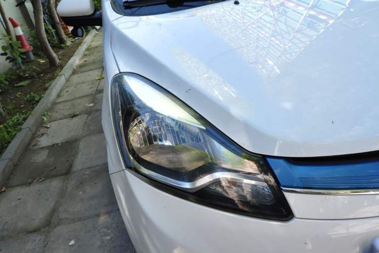 Used CHANGAN Benni EV 2017 Pure Electric 180 km Standard Model Right Front Headlight