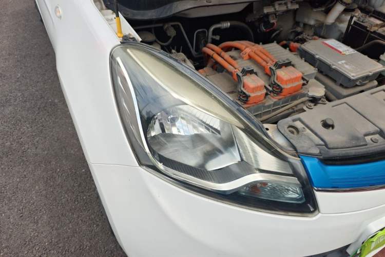 Used CHANGAN Benni EV 2017 Pure Electric 180 km Standard Model Right Front Headlight