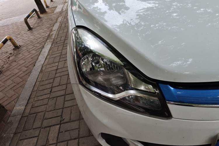 Used CHANGAN Benni EV 2017 Pure Electric 180 km Standard Model Right Front Headlight