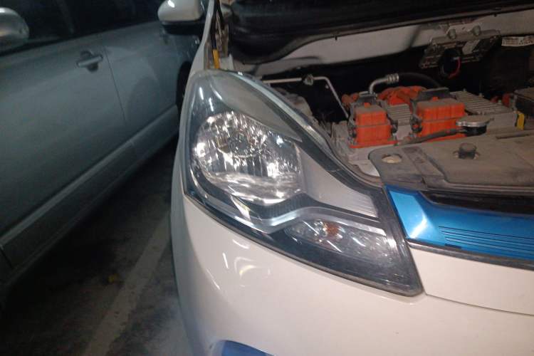 Used CHANGAN Benni EV 2017 Pure Electric 210 km Fashion Edition Right Front Headlight