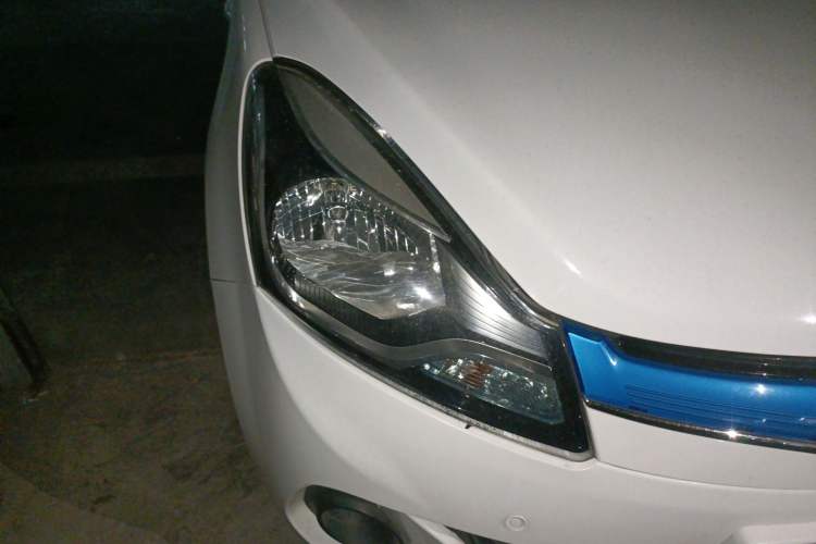 Used CHANGAN Benni EV 2017 Pure Electric 180 km Standard Model Right Front Headlight