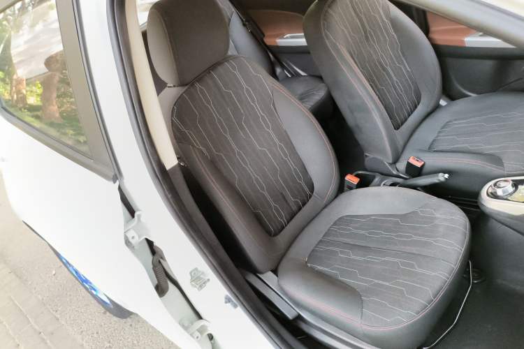 Used CHANGAN Benni EV 2017 Pure Electric 180 km Standard Model Right Front Seat