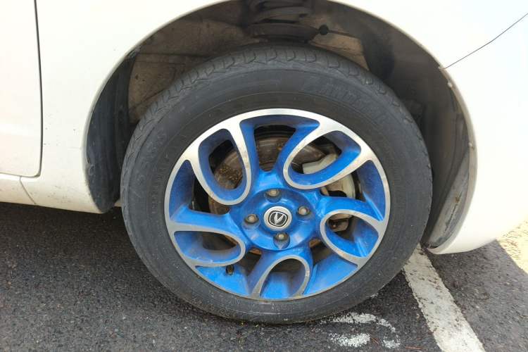 Used CHANGAN Benni EV 2017 Pure Electric 180 km Standard Model Right Front Wheel Hub