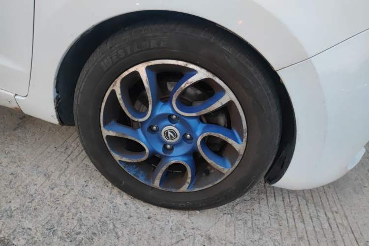 Used CHANGAN Benni EV 2017 Pure Electric 180 km Standard Model Right Front Wheel Hub