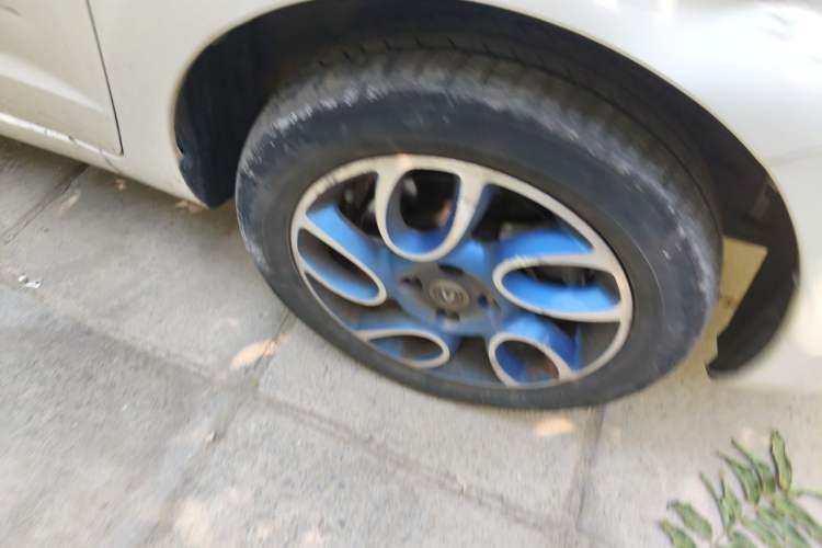 Used CHANGAN Benni EV 2017 Pure Electric 180 km Standard Model Right Front Wheel Hub