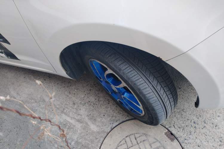 Used CHANGAN Benni EV 2017 Pure Electric 210 km Fashion Edition Right Front Wheel Hub
