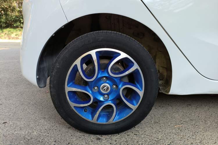 Used CHANGAN Benni EV 2017 Pure Electric 180 km Standard Model Right Rear Wheel Hub
